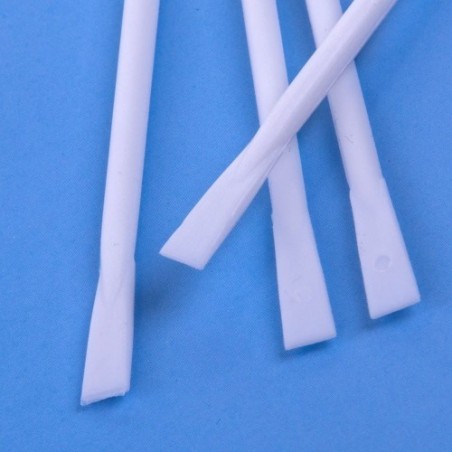 Plastikiniai pagaliukai dažų maišymui  ir užtepimui 200 vnt.