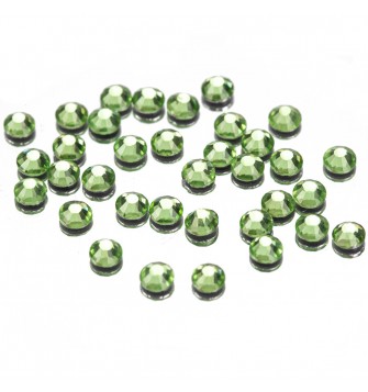Cirkonio akutės "A LA SWAROVSKI" 50 vnt. SS10 PERIDOT