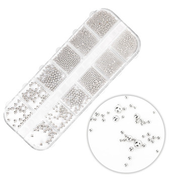 Dėžutė su Molly Nails...