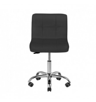 Juoda meistro kėdė su guminiais ratukais A-5299